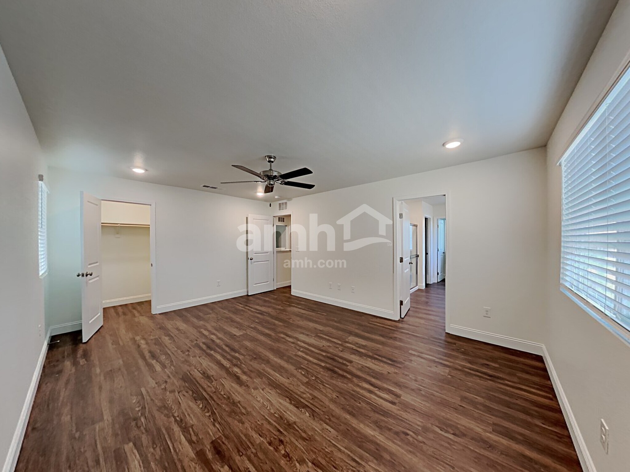 Building Photo - 6031 Schmidt St
