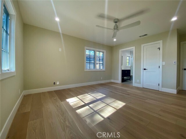 Building Photo - 3645 Vía Palomino