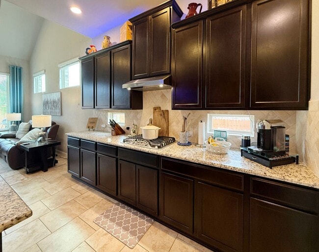 Building Photo - Beautiful 4/3.5 Home Available In Northwest San Antonio!