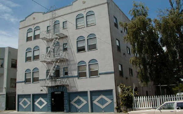 Building Photo - 1809 Filbert St