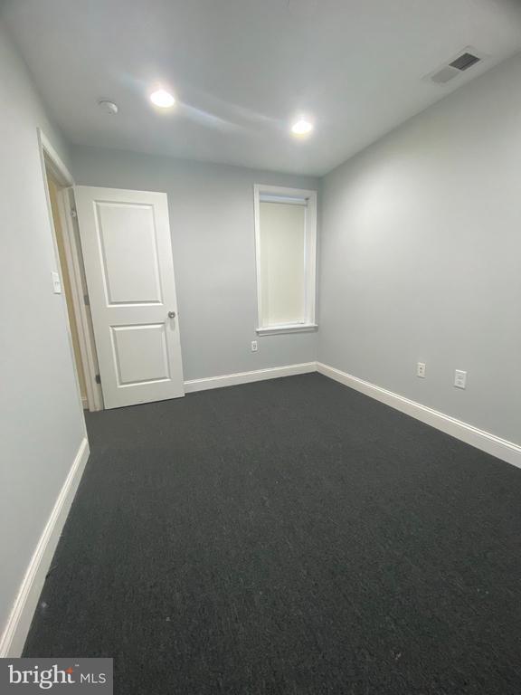 Building Photo - 4212 Powelton Ave