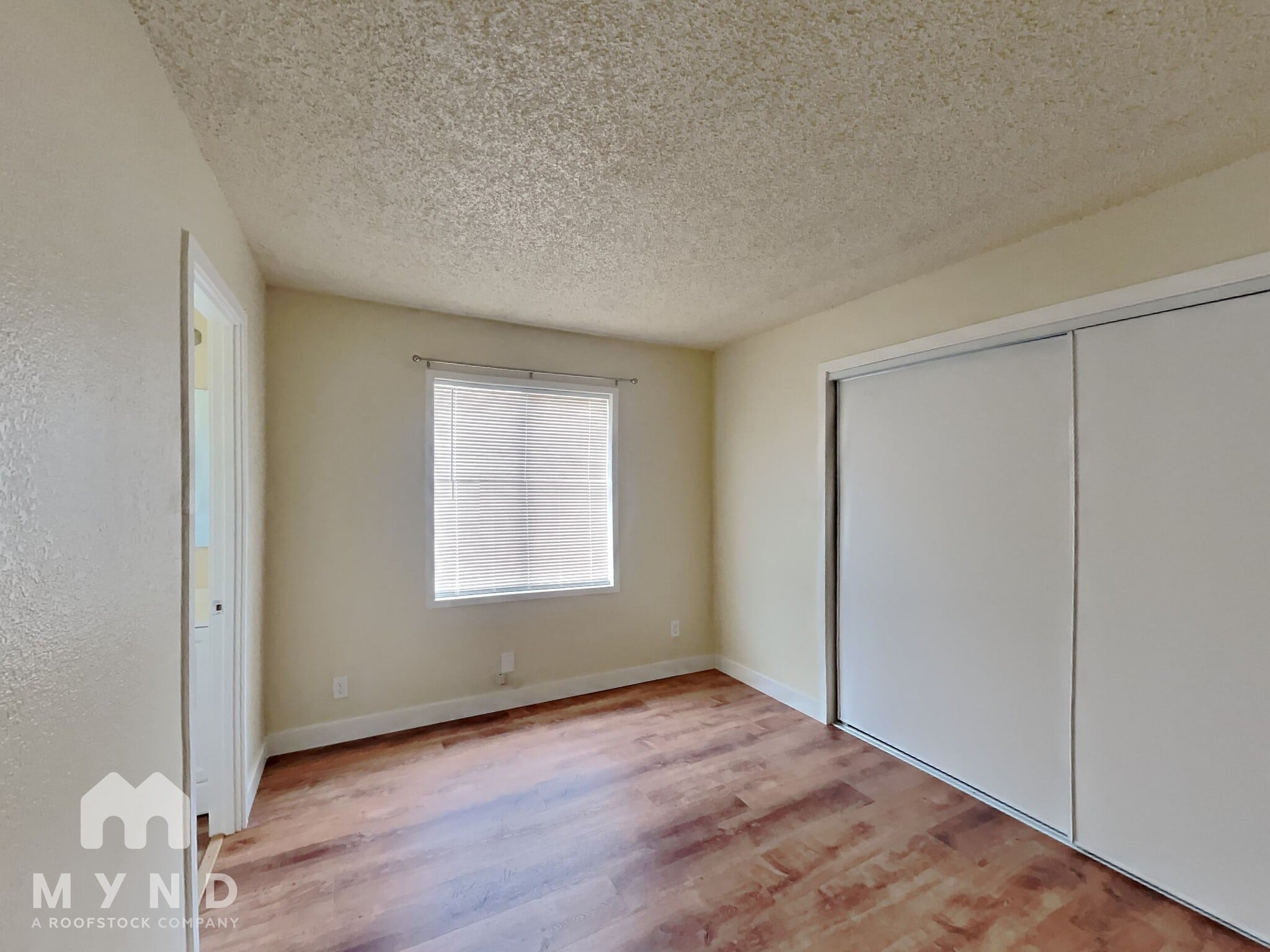 Building Photo - 979 45th St