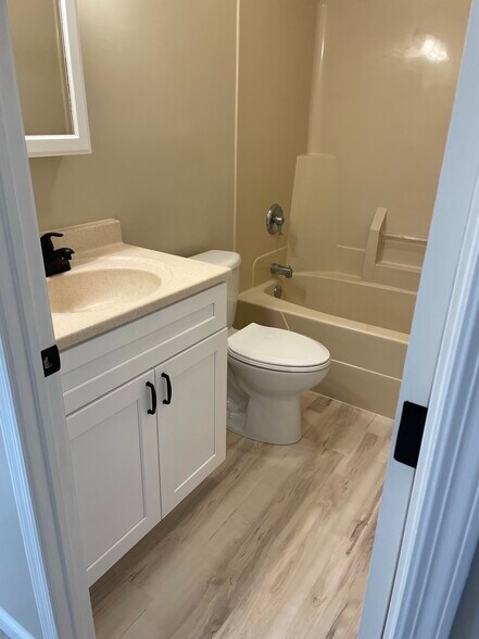 Bathroom - 630 Squires Ave