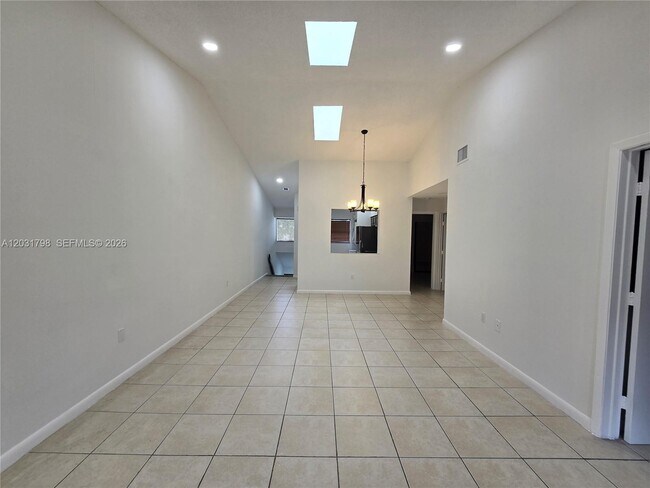 Building Photo - 2231 SW 80th Terrace