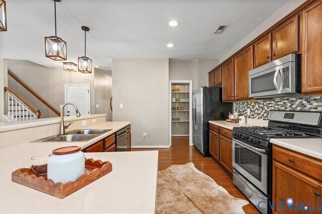 Building Photo - 7319 Vicenzo Dr