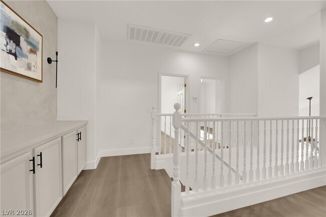 Building Photo - 1529 Tillman Falls Ave
