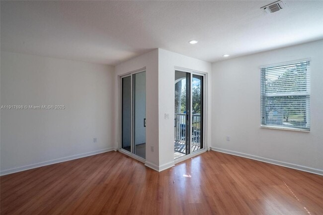 Building Photo - 4371 SW 160th Ave