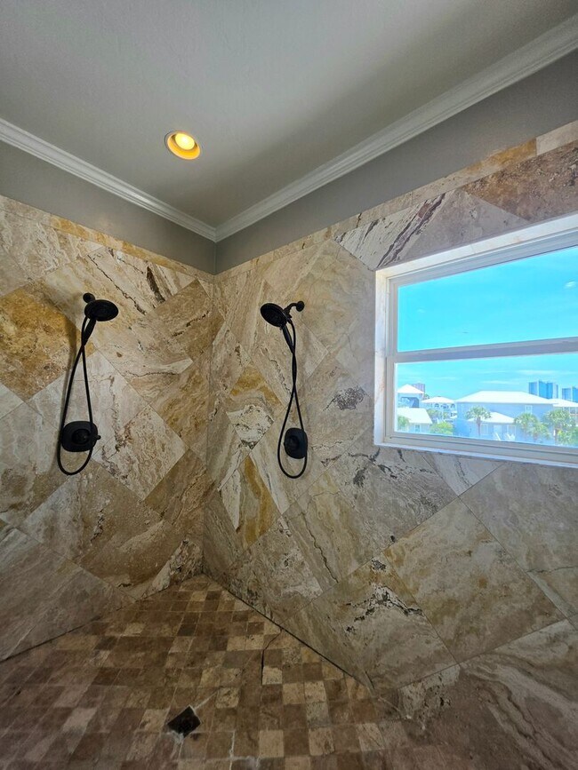Building Photo - Waterfront 4/2 in Terry Cove with pool and boat dock