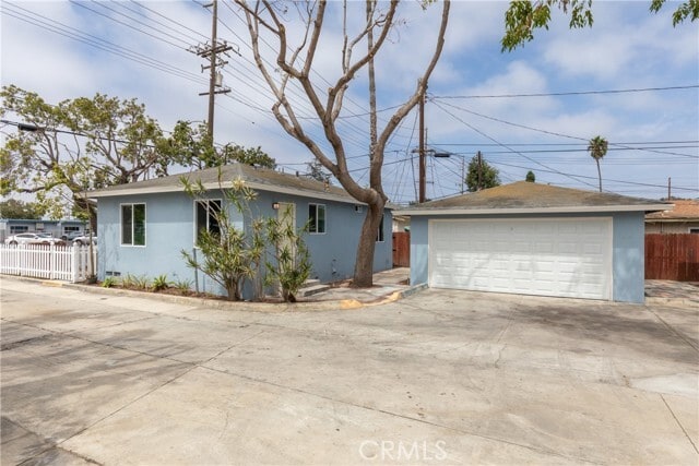 Building Photo - 2218 Placentia Ave