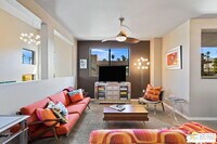 Building Photo - 930 E Palm Canyon Dr