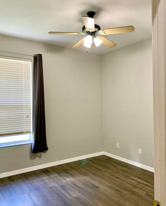 Bedroom 2 - 10102 Cove Lake Dr