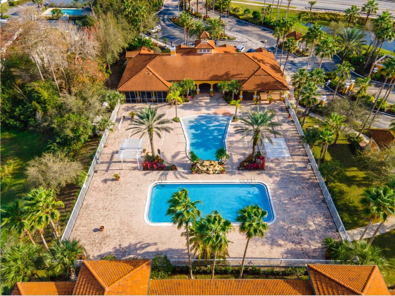 Building Photo - 5475 Vineland Rd