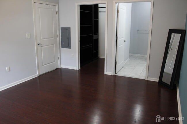 Building Photo - 446 Micali Way