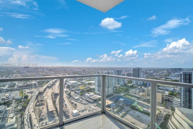 Building Photo - 1100 Biscayne Blvd