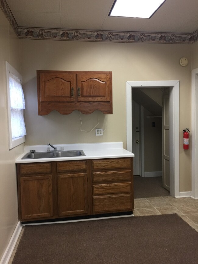 Building Photo - 909 14th St