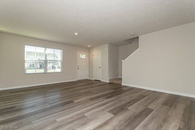 Building Photo - 578 Cherrywood Ln