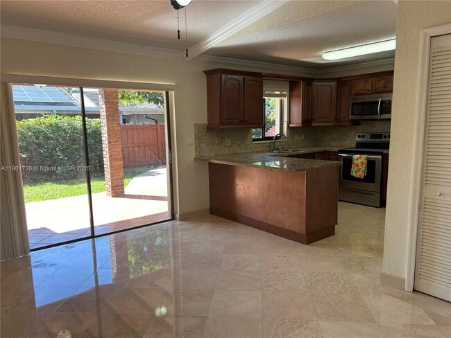 Building Photo - 14670 SW 49th St