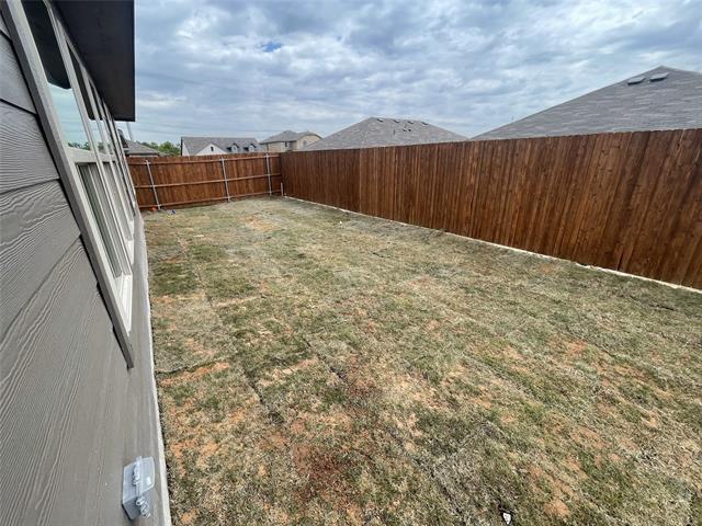 Building Photo - 5824 Utopia Dr