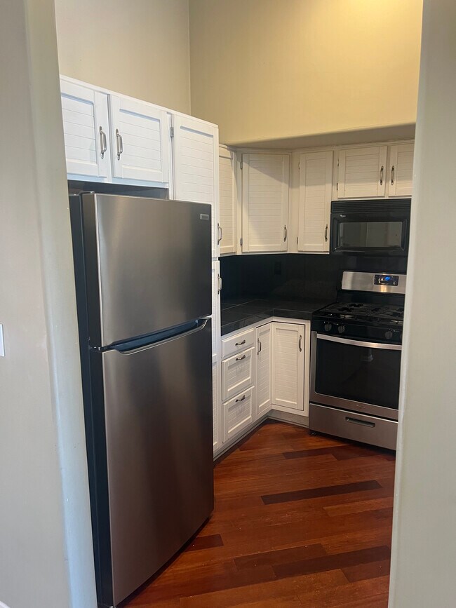 Building Photo - 5500 Torrance Blvd