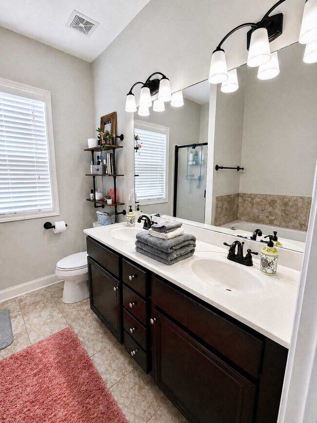 Building Photo - 7355 Hightower Cir