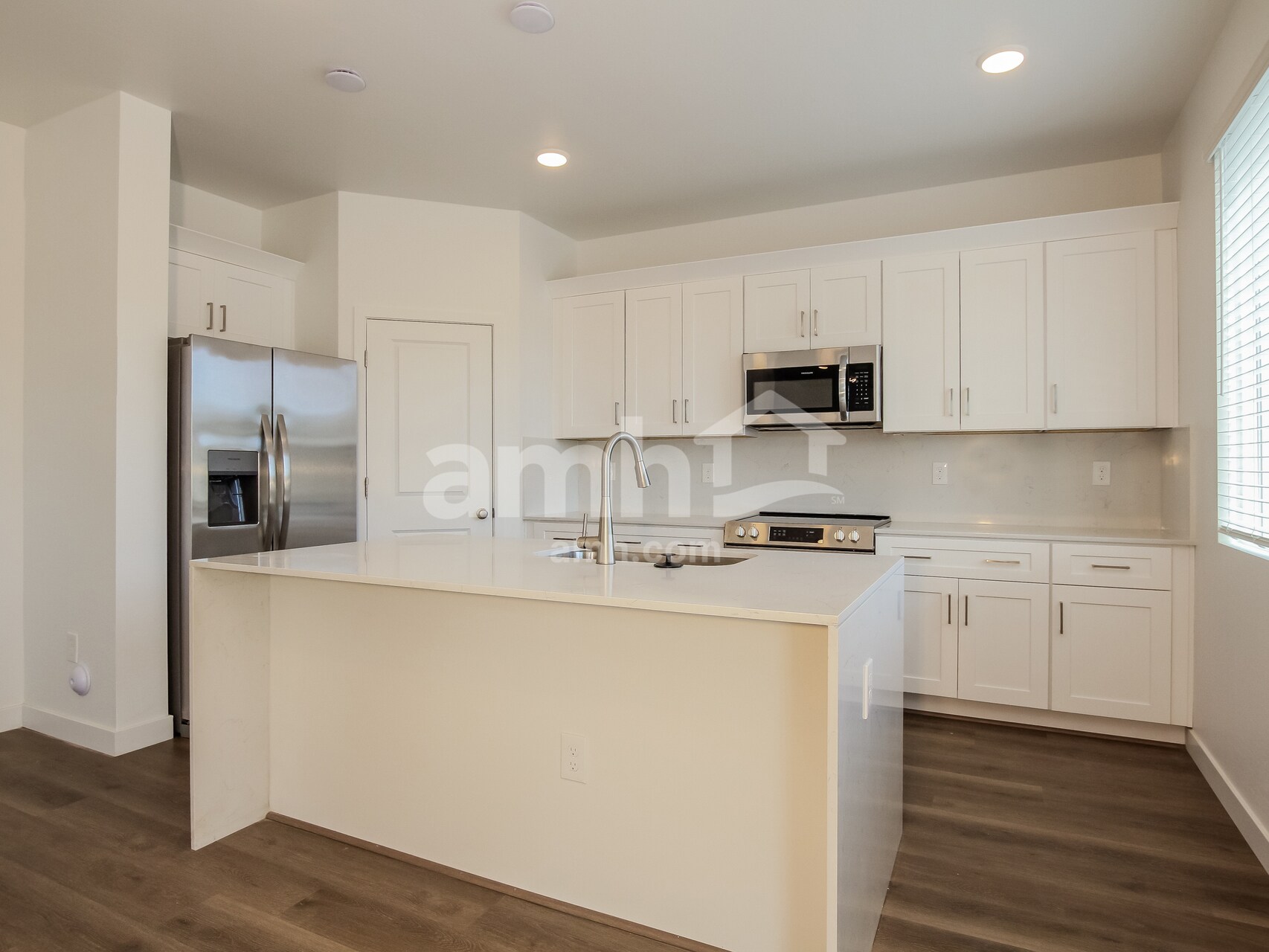 Building Photo - 12631 W Flynn Ln