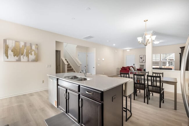 Building Photo - 3107 Highlander Pt