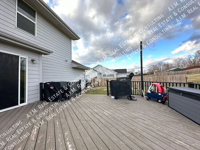 Building Photo - 1709 Crabapple Ln