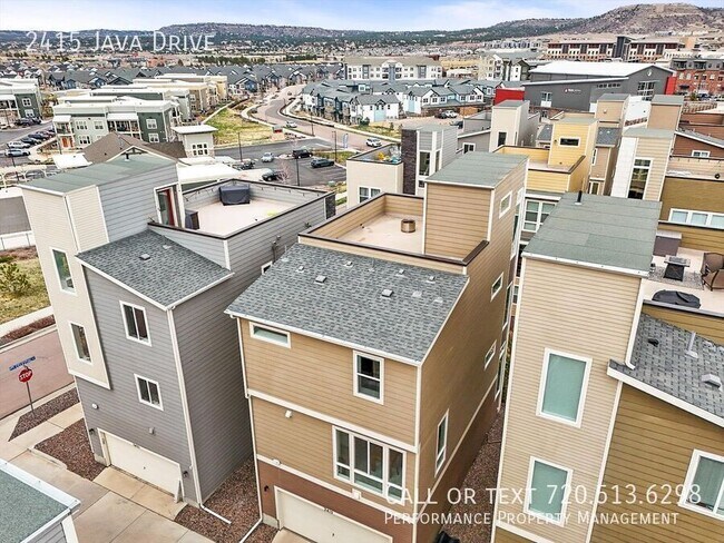Building Photo - 2415 Java Dr