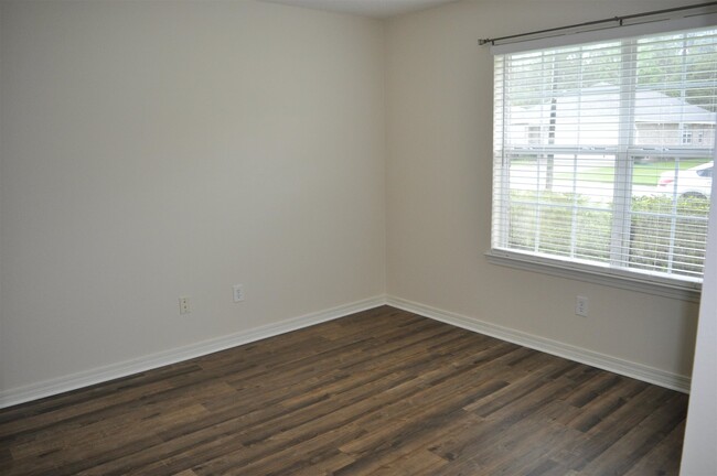 Building Photo - 673 Mozingo Ln