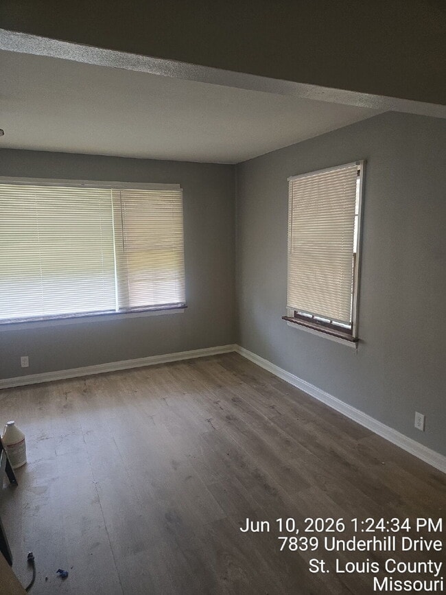 Building Photo - 7839 Underhill Dr