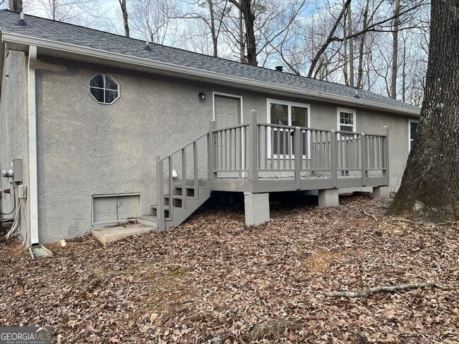 Building Photo - 507 Lakeshore Dr