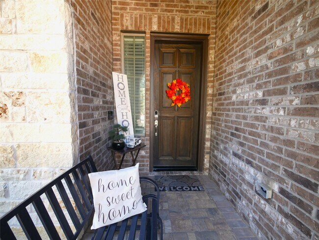 Building Photo - 20715 White Hyacinth Dr