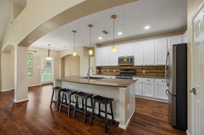 Building Photo - 6911 Autumn Rain Ln