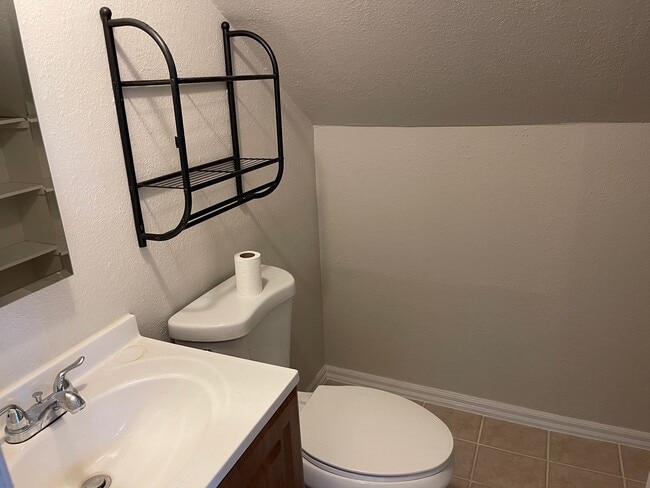 Building Photo - ***Half Off Move In Special***