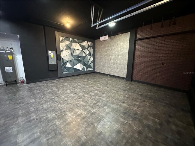 Building Photo - 8712 Crescendo Ave