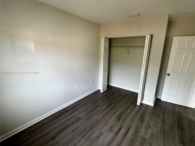 Building Photo - 17333 NW 7th Ave