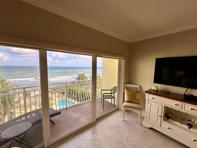 Building Photo - 310 S Ocean Blvd