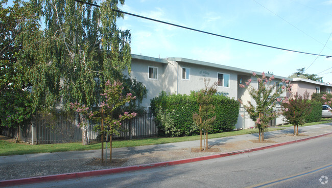 Primary Photo - 2895 Old Almaden Rd