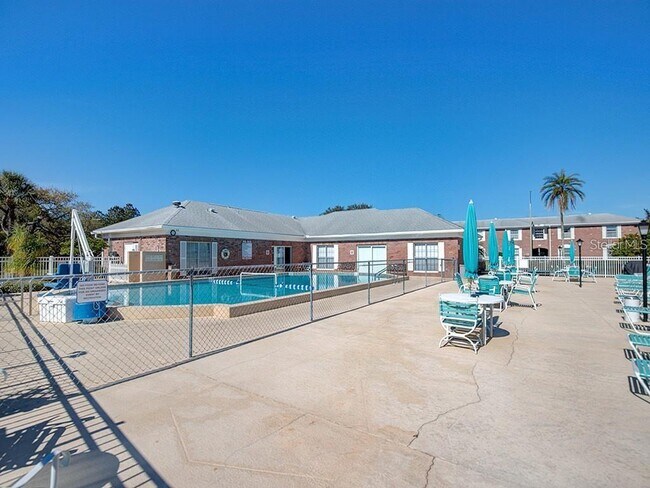 Building Photo - 3895 35th Way S