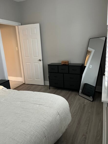 Building Photo - 2824 Parker St