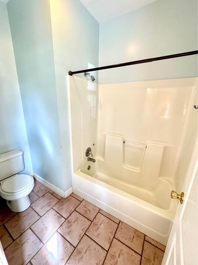 Building Photo - 1110 Athens Dr