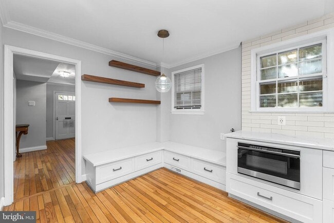 Building Photo - 2810 N Glade St NW