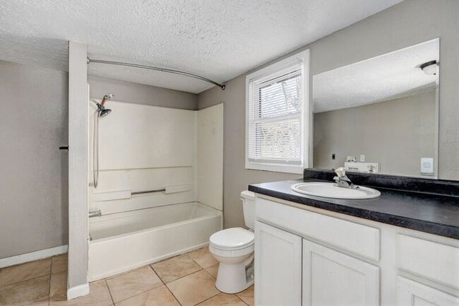 Building Photo - 1550 N Colgate Ave