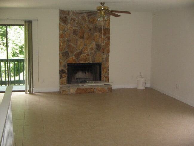Building Photo - Very Unique Three Story Home...Available July 2026!!