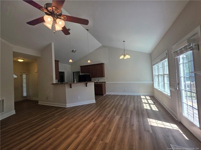 Building Photo - 507 Moss Pink Dr