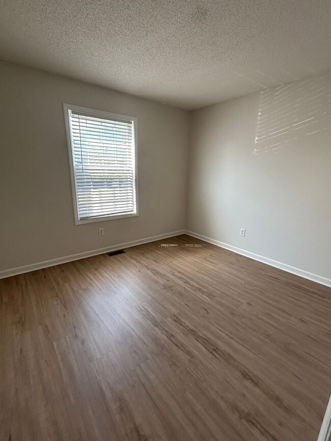 Building Photo - Updated 3-Bedroom Home with Attached Garage
