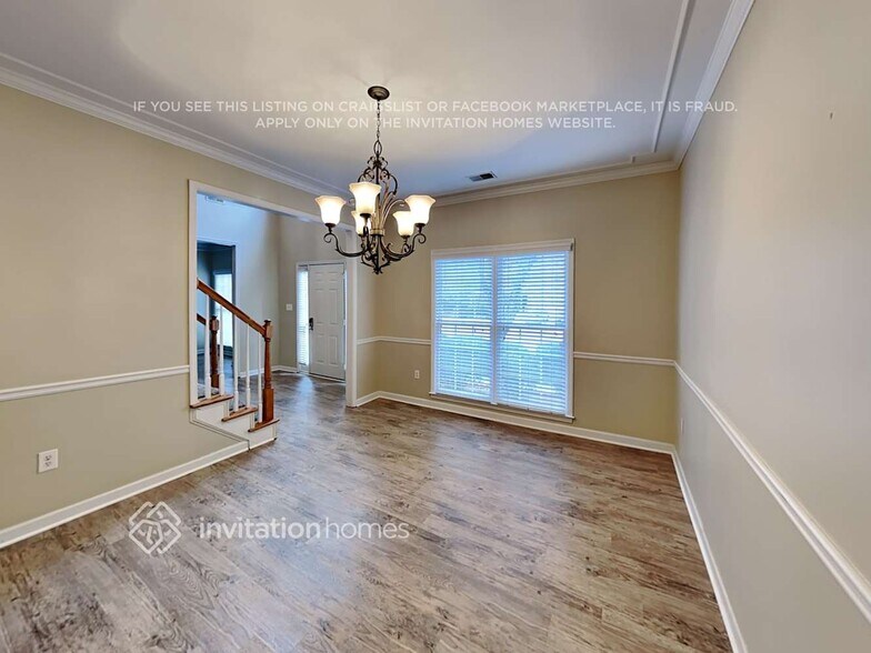 Building Photo - 619 Braidwood Dr NW