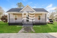 Building Photo - 203 Wellington St