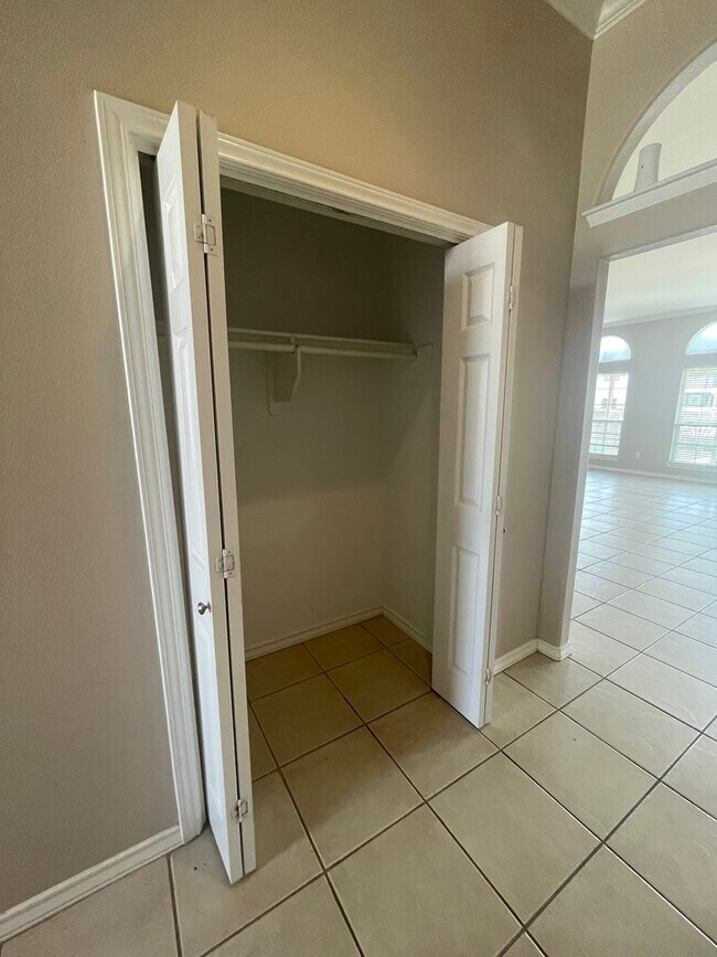 Building Photo - Waterfront Living in Corpus Christi – 3 Be...