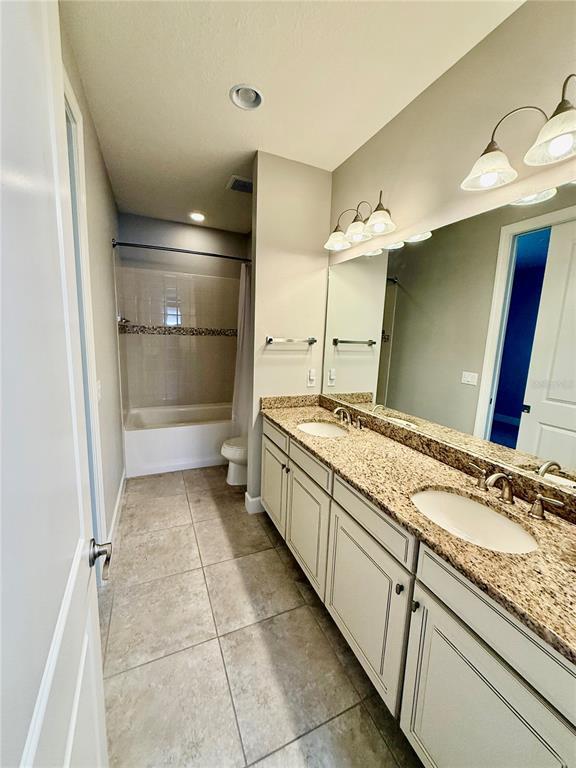 Building Photo - 8724 Bellussi Dr